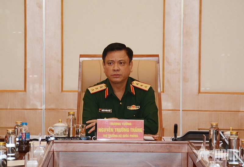 Senior Lieutenant General Nguyen Truong Thang chairs a meeting of the Steering Committee for the Vietnam Defense Expo 2026 Project.